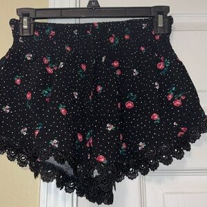 🦋Dress Shorts 5/25$